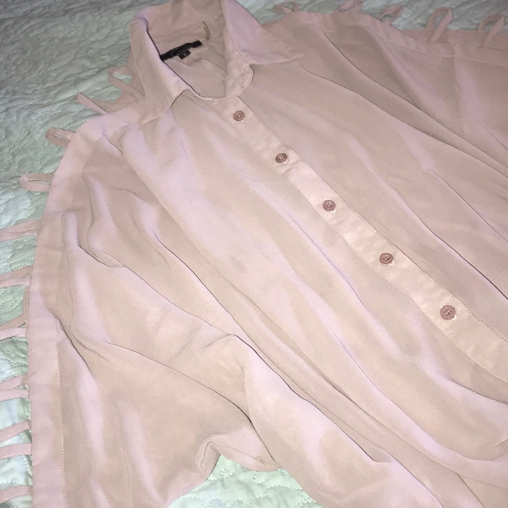 Button down - Picture 2 of 2